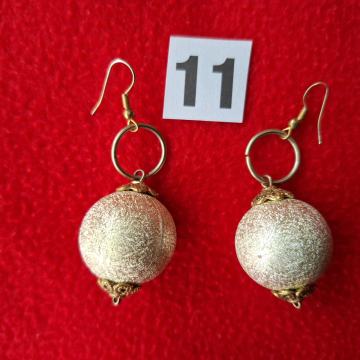 NAUŠNICE. Br-11. Lopte zlatno-krem boje. Mob