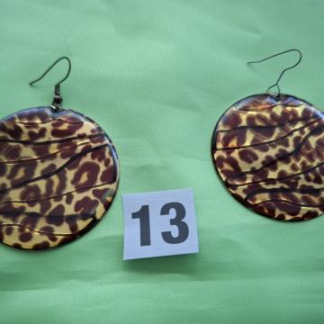 NAUŠNICE. Br-13, Zlatno smeđa epoks smola. Mob