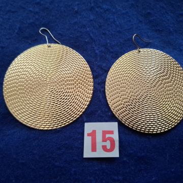 NAUŠNICE. Br-15. Zlatne boje okrugle ploče-60 mm. Mob