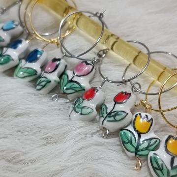 Naušnice od čelika sa keramičkim cvjetićem