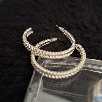 NAUŠNICE S CIRKONIMA - NOVO