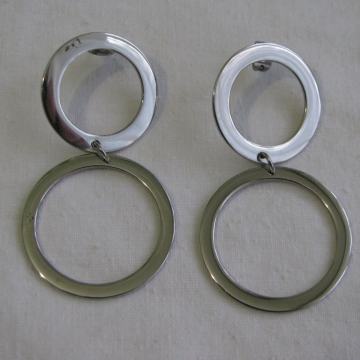 NAUŠNICE DVA OBRUČA-nikal boje. Nenošene. SAND-2