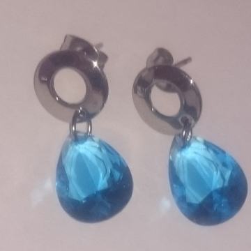 NAUŠNICE KIRURŠKI ČELIK,KRISTALI SUZA