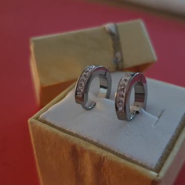 Naušnice kirurški čelik okrugle sa cirkonima