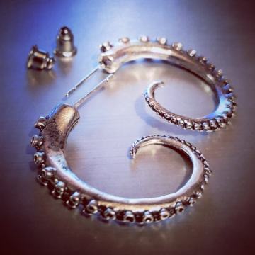 Naušnice - krakovi hobotnice