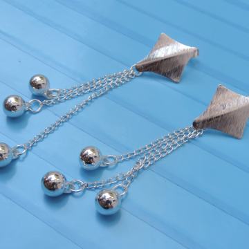 Naušnice s kuglicama