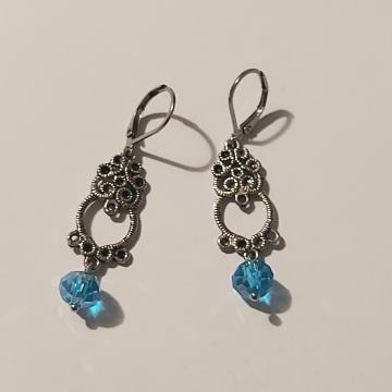 NAUŠNICE POSREBRENE, KRISTALI,novo