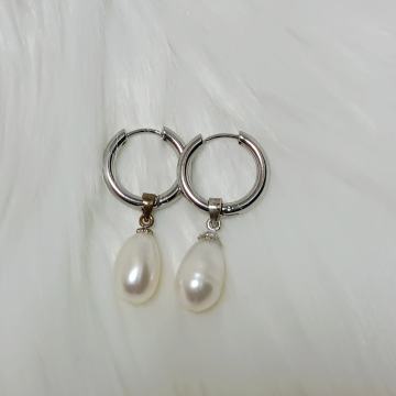 naušnice s rječnim biserom, nove