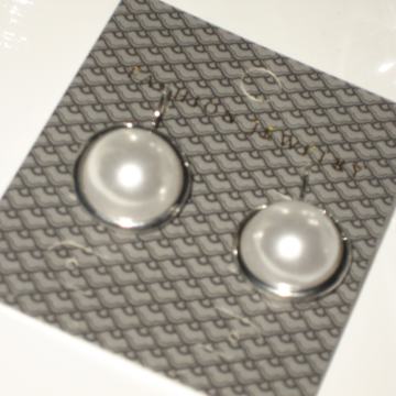 BISERNE NAUŠNICE - NOVO