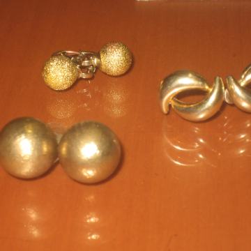 NAUŠNICE BOJA ZLATA