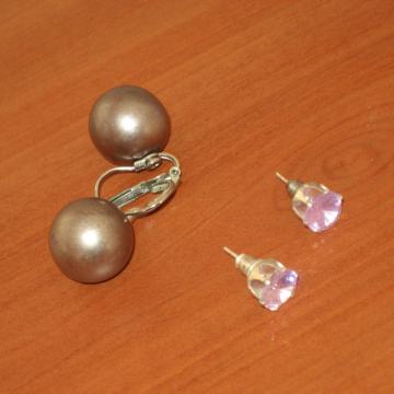 2 PARA  NAUŠNICA =8 EUR