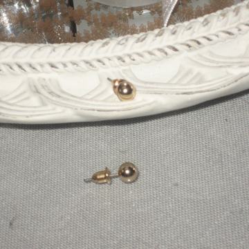 NOVE NAUŠNICE BOJA ZLATA