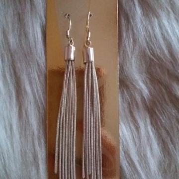 NAUŠNICE BOJA ZLATA I BOJA SREBRA - NOVO