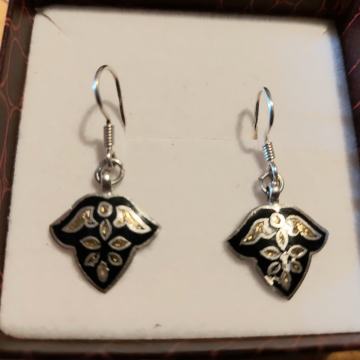 NAUŠNICE SREBRO PRAVO 925 ŽIG,.emajl,novo