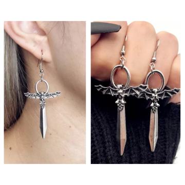 Naušnice 'Vampire Ankh'