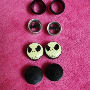 plugs / plagovi / strečevi