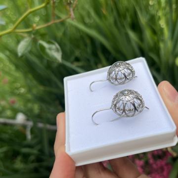 Srebrne, nove naušnice, 925, botuni