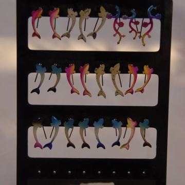 Srebro lot 24 komada naušnice od srebra , srebro , stalak