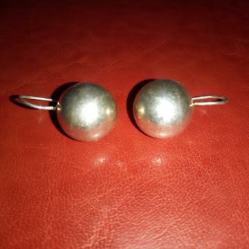 Stare bijele naušnice - BIŽUTERIJA