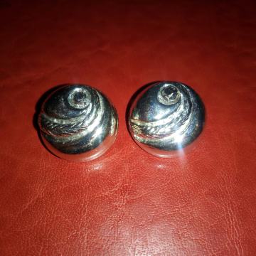 Stare bijele naušnice - BIŽUTERIJA