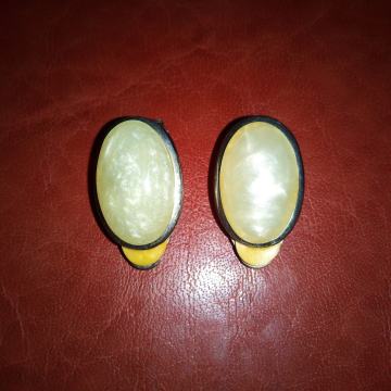 Stare bijele naušnice - BIŽUTERIJA