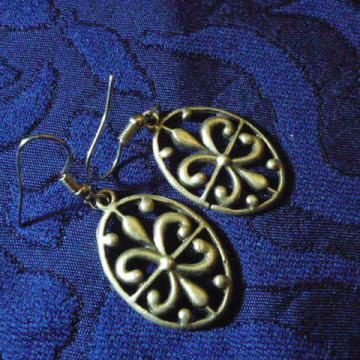 STARINSKE POSREBRENE NAUŠNICE