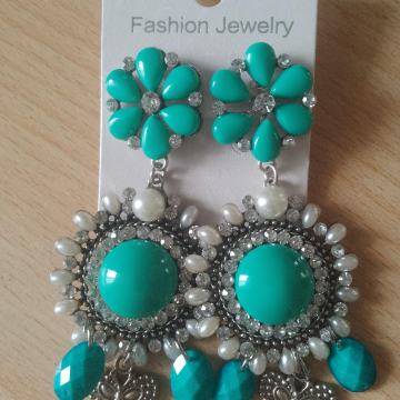 NOVE svečane viseće naušnice