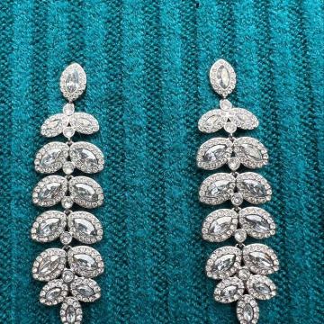 Swarovski "Baron" naušnice od rodiranog srebra sa Swarovski kristalima