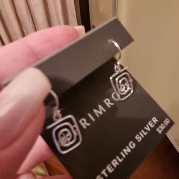 ženske naušnice , nove