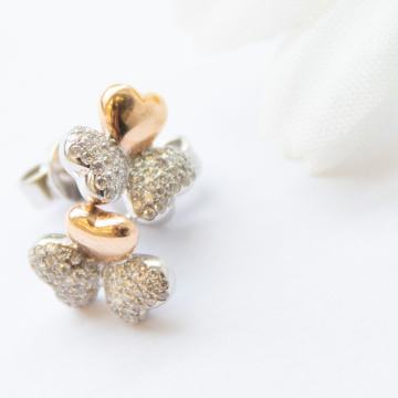 ZLATNE DIJAMANTNE NAUŠNICE ŠTIFT 3 SRCA 18K (750) 3,98g NOVO GOLD SHOP