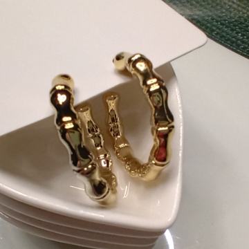 ZLATNE NAUŠNICE NOVO