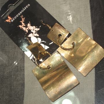 "ZLATNE"  NAUŠNICE   NOVO