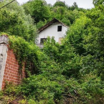 1/2 kuće: Samobor, Rude, 85.00 m2