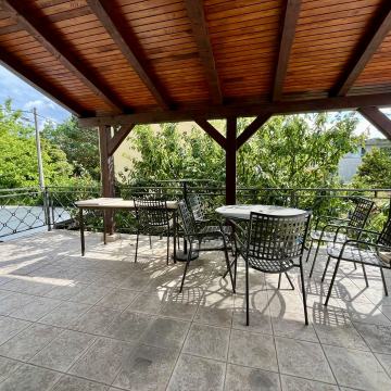 2-SOBAN STAN S TERASOM, BALKONOM I PARKINGOM, ŠALATA