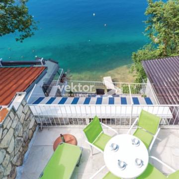 Jadranovo, kuća iznad mora!