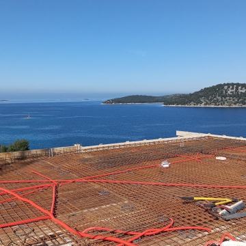 70 metara od mora, db+2s, fenomenalan pogled, garažno mjesto