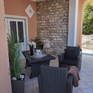 6 apartmana Vir- uhodan posao