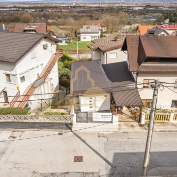 Adaptirana kuća s dva manja stana, Samobor