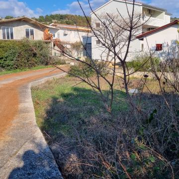 AKCIJA - POVOLJNO!!! zemljište 237m2 -150m od mora- 39000EU