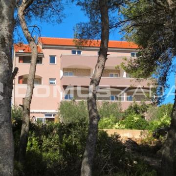 Apartmanska kuća: Kali, višekatnica, 800 m2