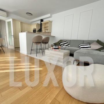 Attaktivan stan 80.00 m2, u luksuznoj zgradi, tramvaj zona