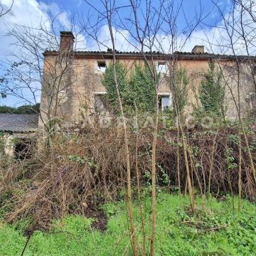 Bale, okolica, kamena kuća za renovaciju