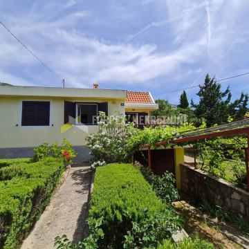 BARIĆ DRAGA - KUĆA U PRVOM REDU DO MORA