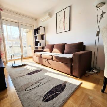 BEZ PROVIZIJE | ORANICE | BLIZU SKY OFFICE | 2-SOBNI | GARAŽA | LOGGIA