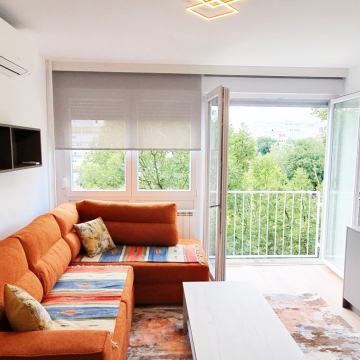 BEZ PROVIZIJE | ZAPRUĐE | NOVOUREĐEN 3-SOBNI | 5. KAT OD 8