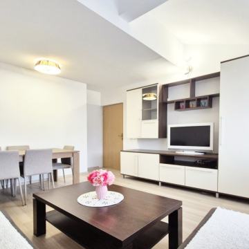 BEZ PROVIZIJE | ZONA ARENA CENTAR | 3-SOBNI 60 M2 | VLASTITI PARKING