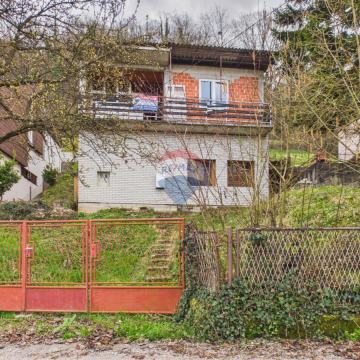 Zaprešić, Jablanovec -  kuća 110 m2 s potencijalom za dva stana