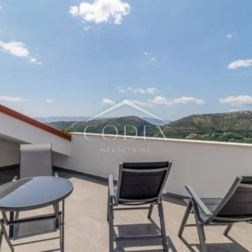 Bribir - prodaja stana sa panoramskim pogledom na Kvarner