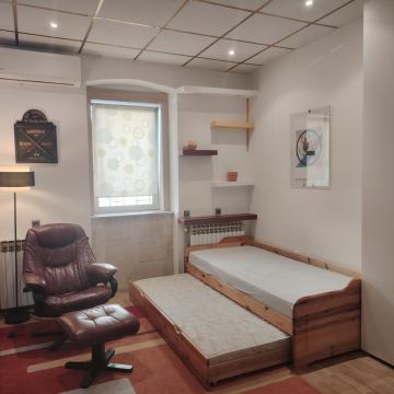 BRITANSKI TRG, jednosoban stan, 25 m2, bez provizije I