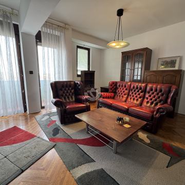 Čazma, CENTAR, 5-sobni stan , 165m2, Investicija idealno za najam radn